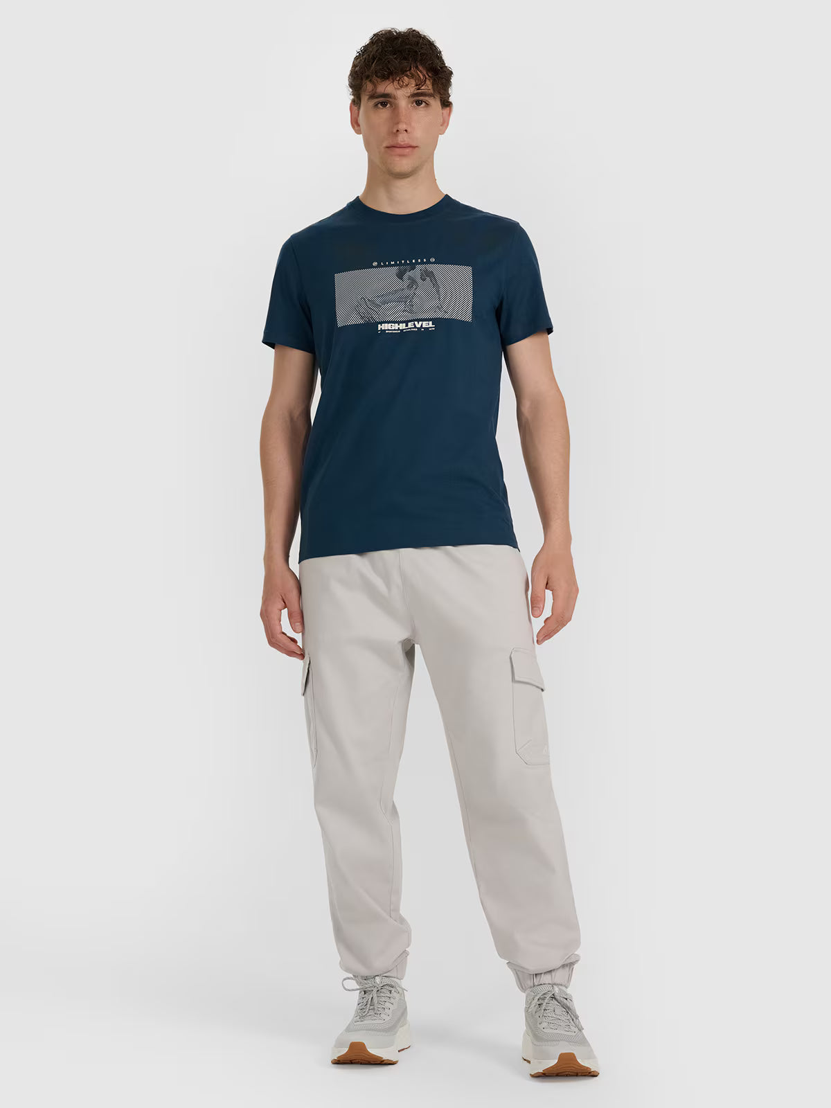 T-shirt regular z nadrukiem męski