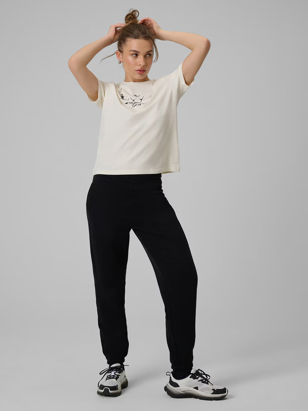 T-shirt regular z nadrukiem damski