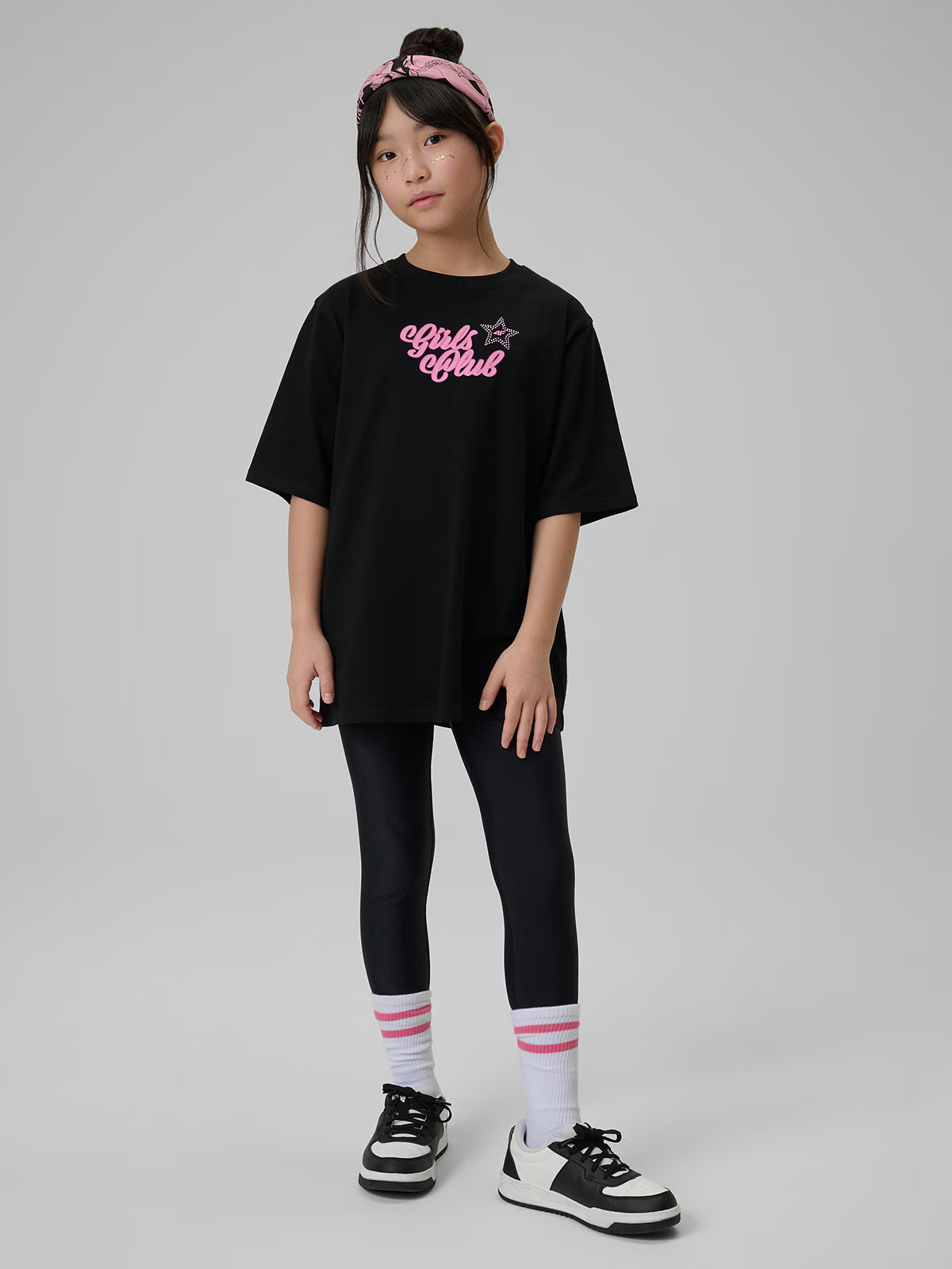 T-shirt loose z nadrukiem dziewczęcy
