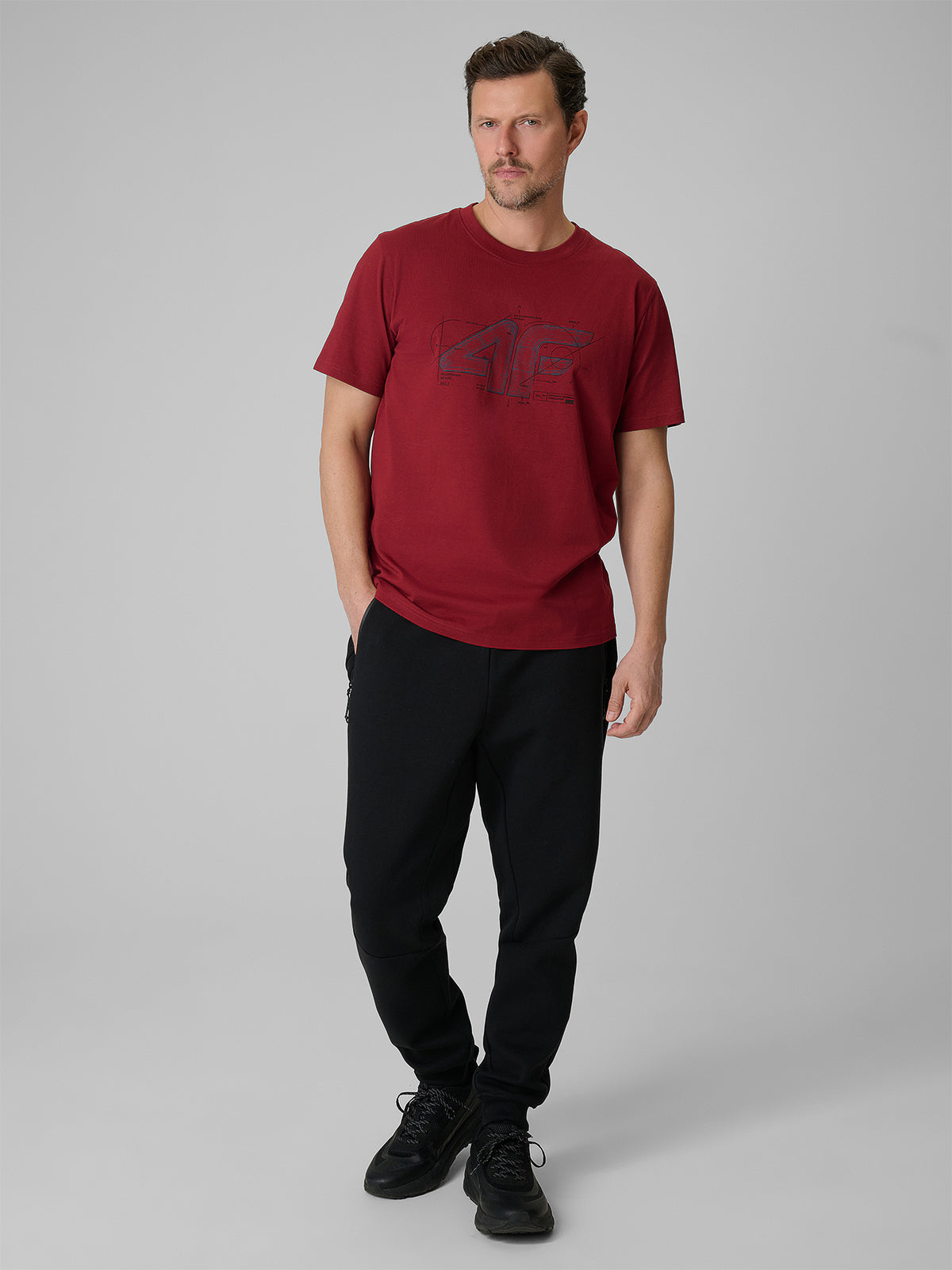 T-shirt regular z nadrukiem męski