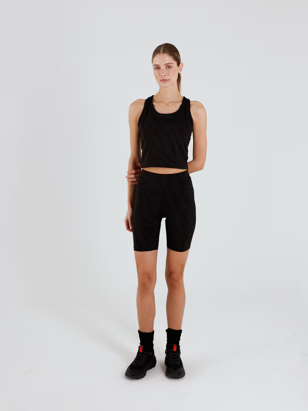 Crop top treningowy szybkoschnący damski