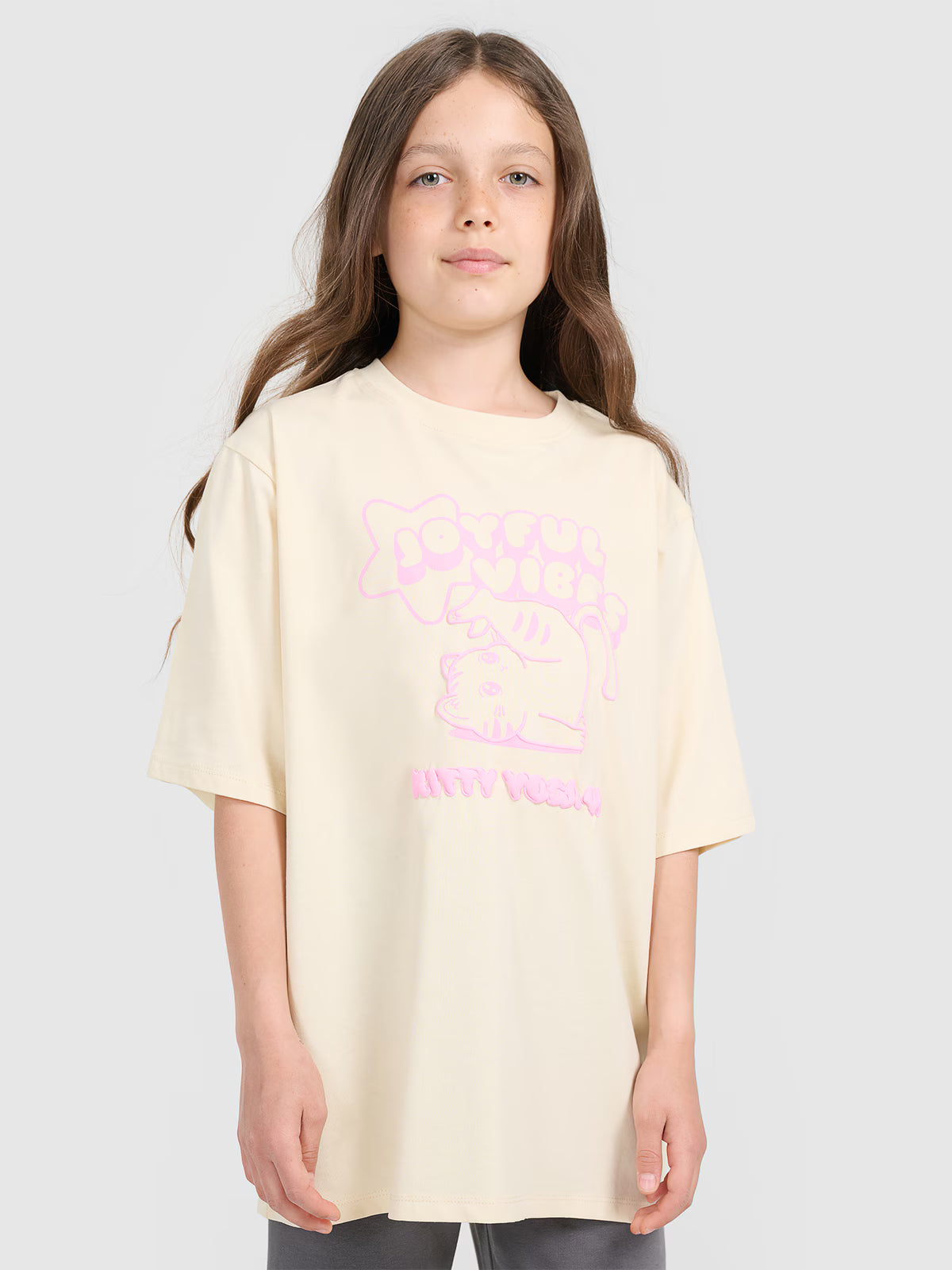 T-shirt oversize z nadrukiem dziewczęcy