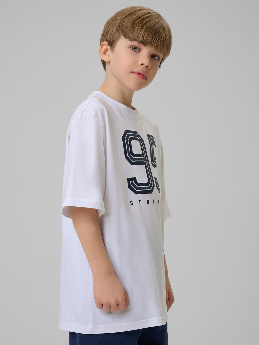 T-shirt loose z nadrukiem chłopięcy