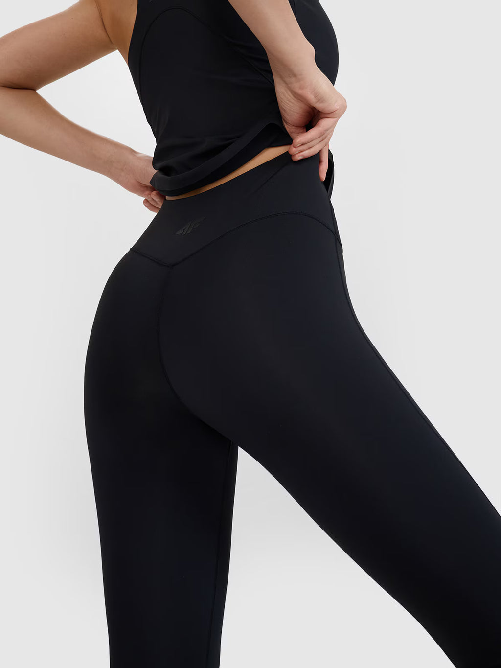 Legginsy do jogi i pilatesu szybkoschnące damskie
