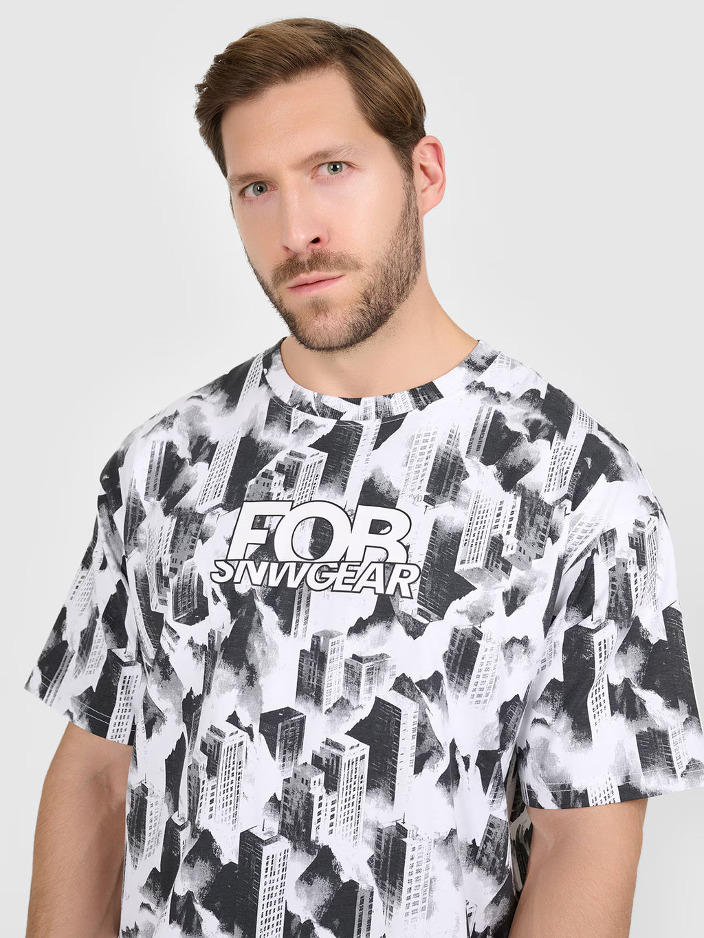 T-shirt oversize z nadrukiem męski