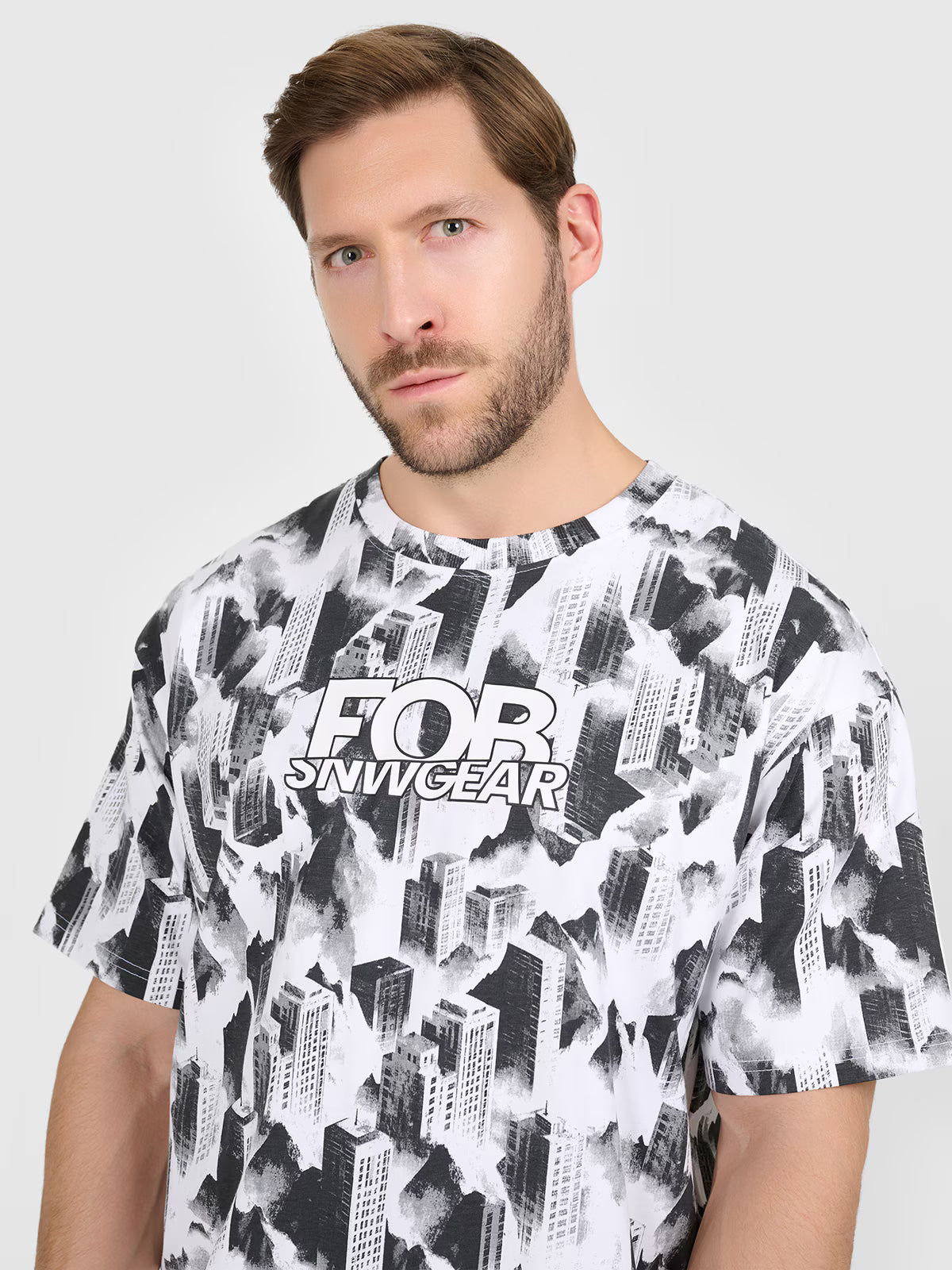 T-shirt oversize z nadrukiem męski
