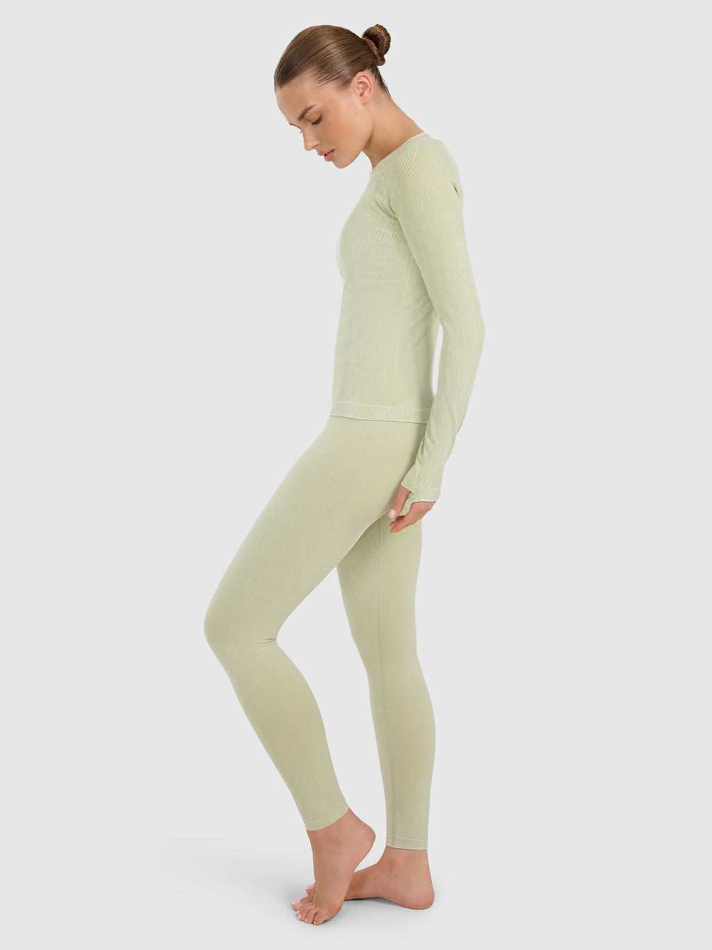 Longsleeve slim do jogi i pilatesu szybkoschnący damski