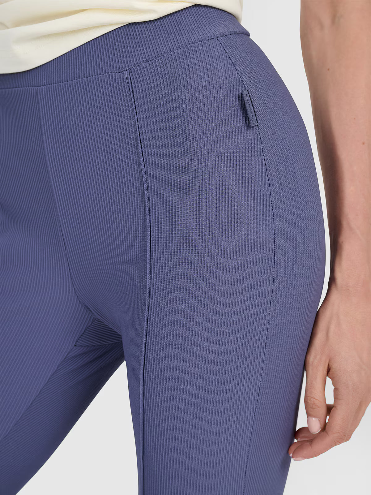 Legginsy z prążkowanej dzianiny damskie