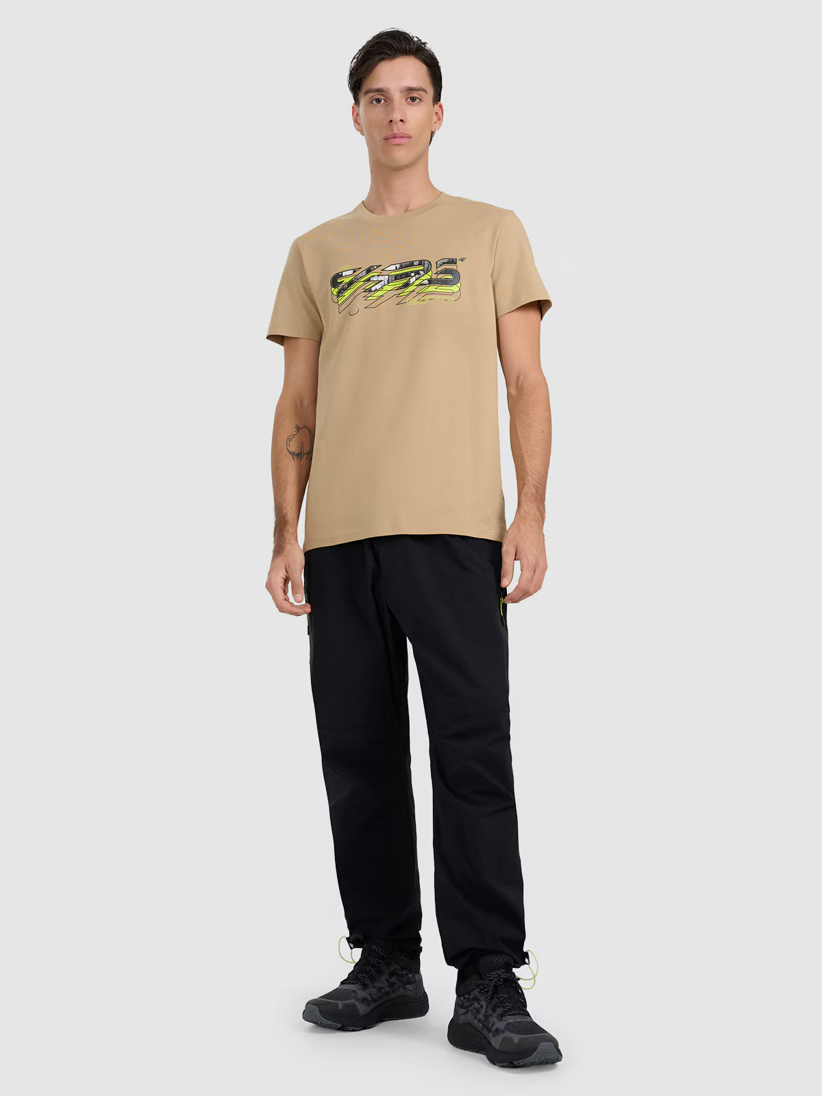 T-shirt regular z nadrukiem męski