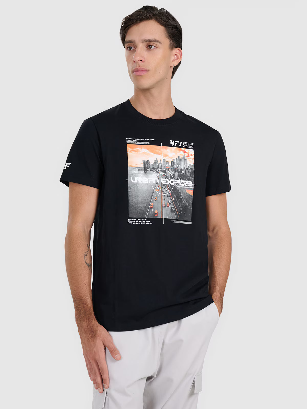 T-shirt regular z nadrukiem męski