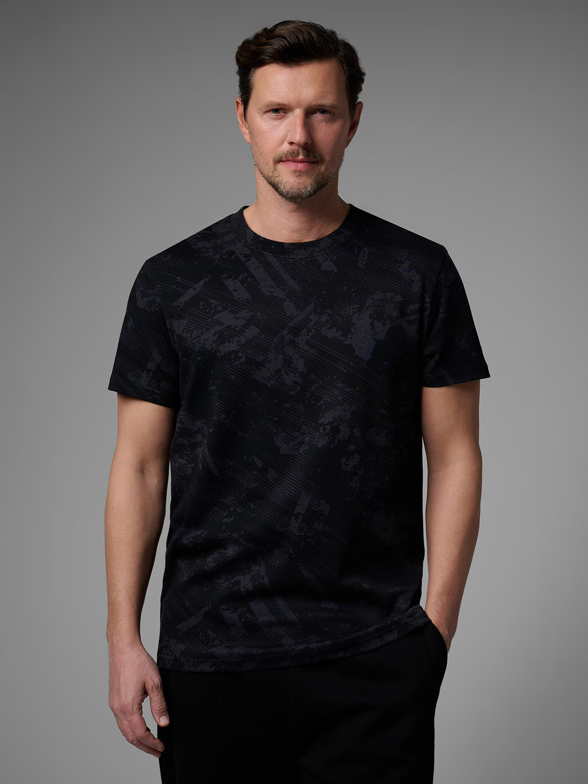 T-shirt regular z nadrukiem męski 4F x Robert Lewandowski