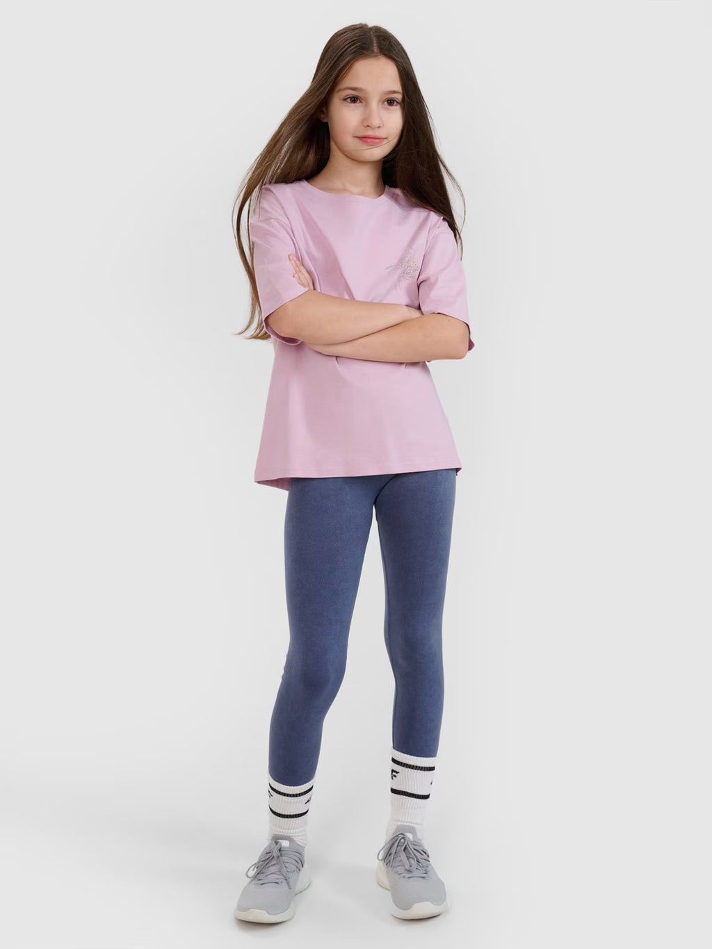 T-shirt oversize z nadrukiem dziewczęcy