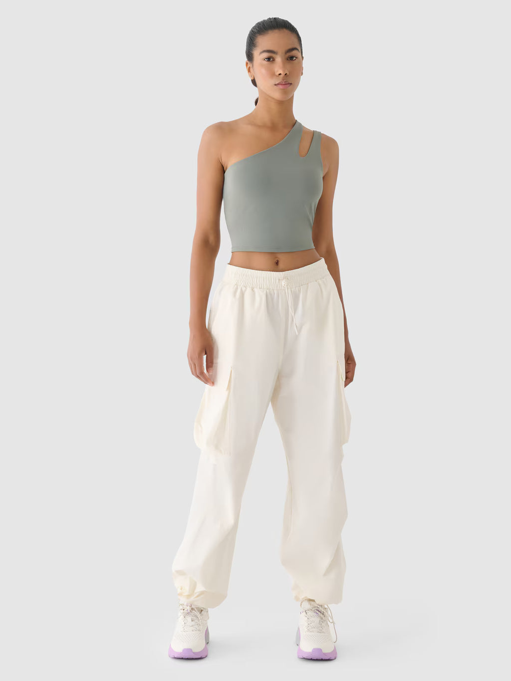 Crop top treningowy na jedno ramię 4F x Anna Lewandowska