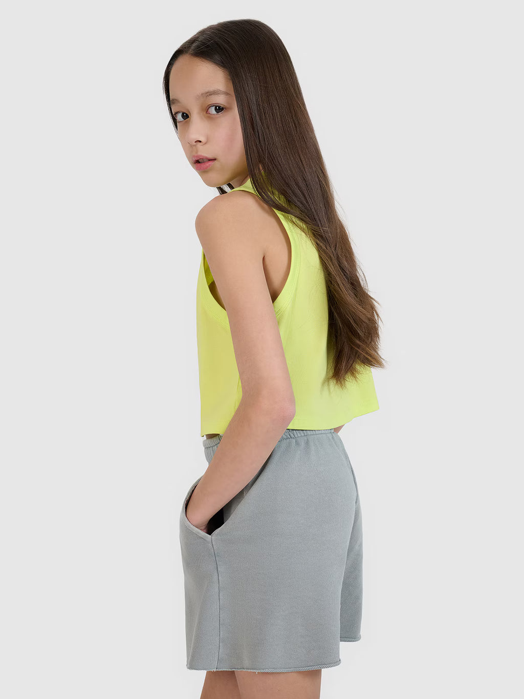 Crop top oversize z nadrukiem dziewczęcy