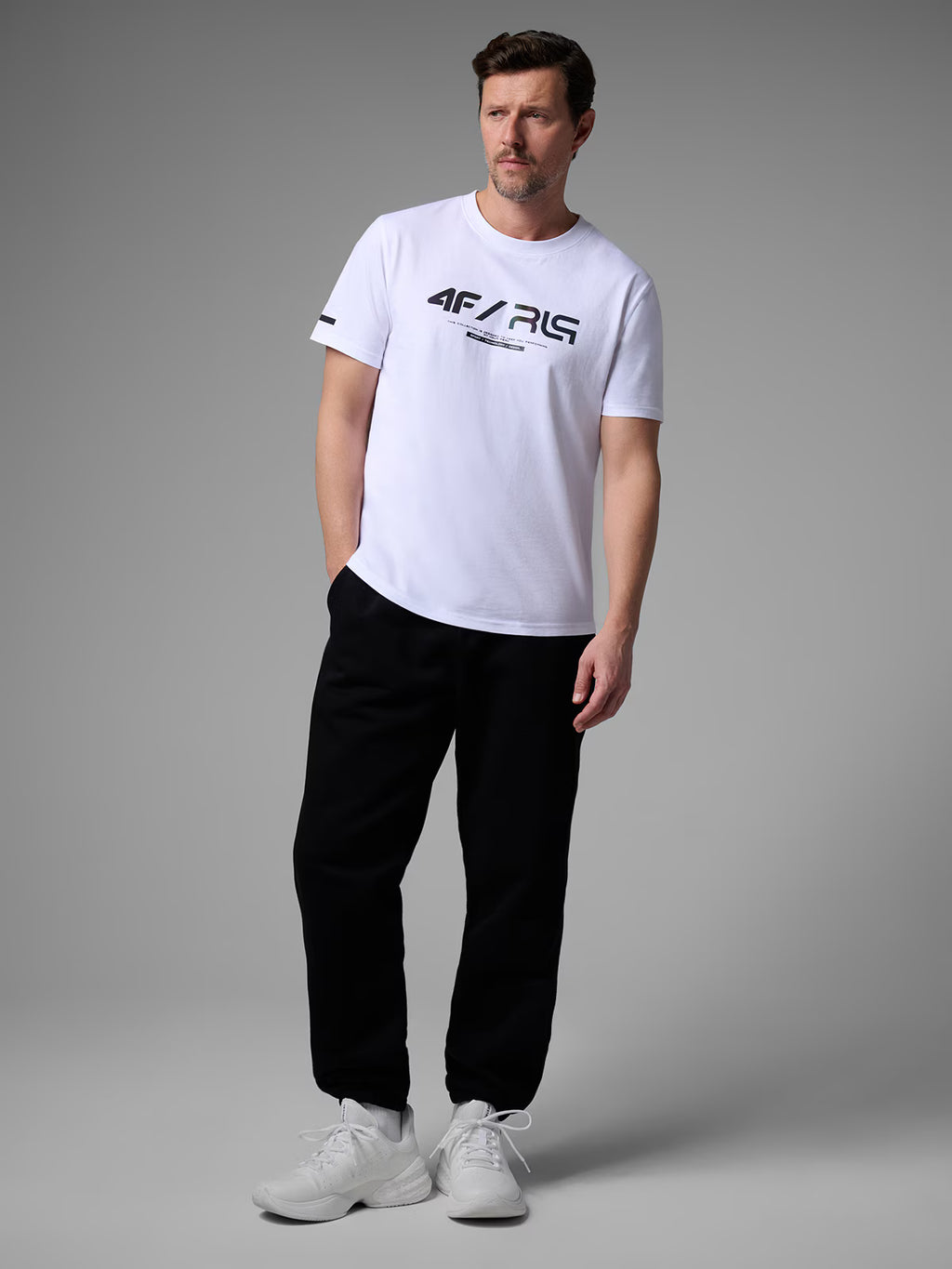 T-shirt regular z nadrukiem męski 4F x Robert Lewandowski