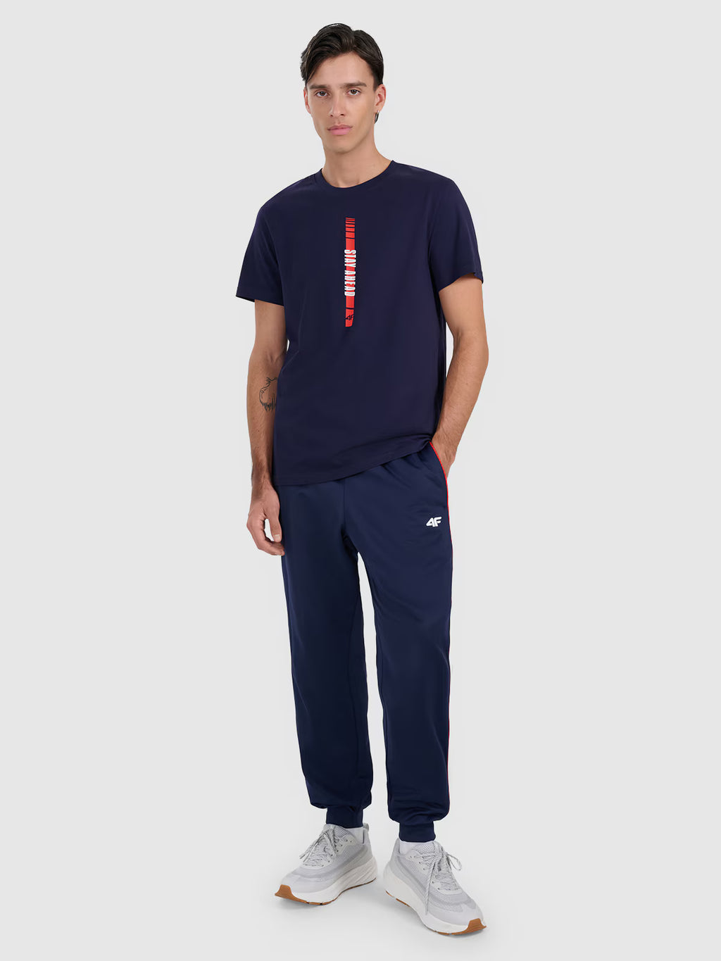 T-shirt regular z nadrukiem męski