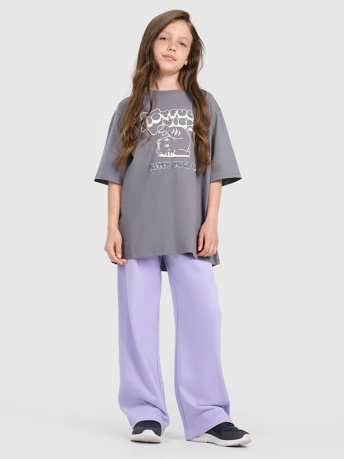 T-shirt oversize z nadrukiem dziewczęcy