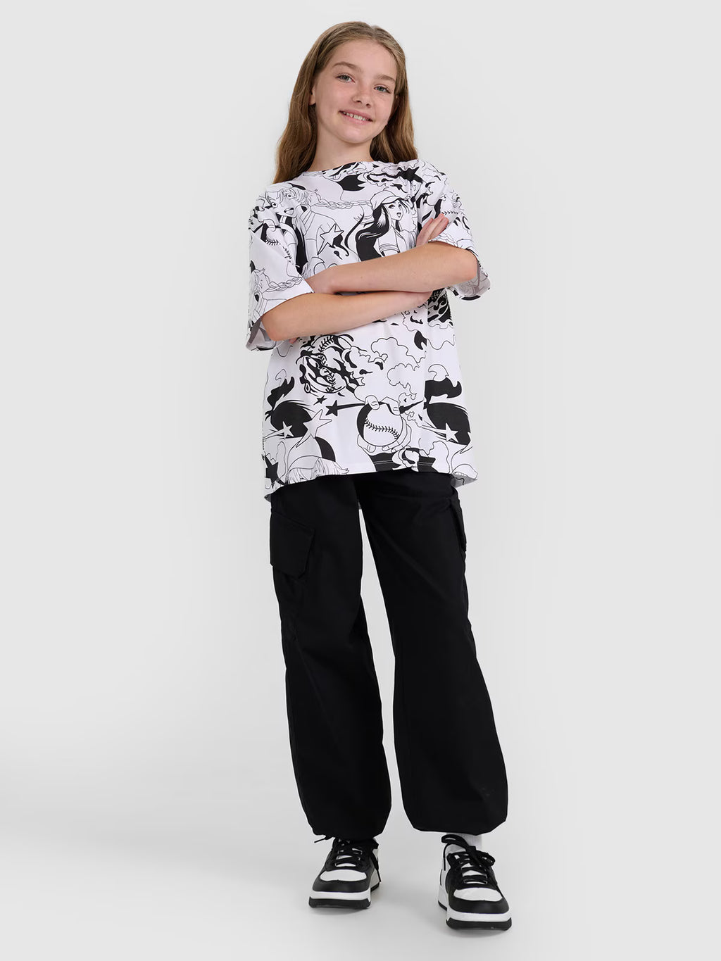 T-shirt oversize z nadrukiem dziewczęcy