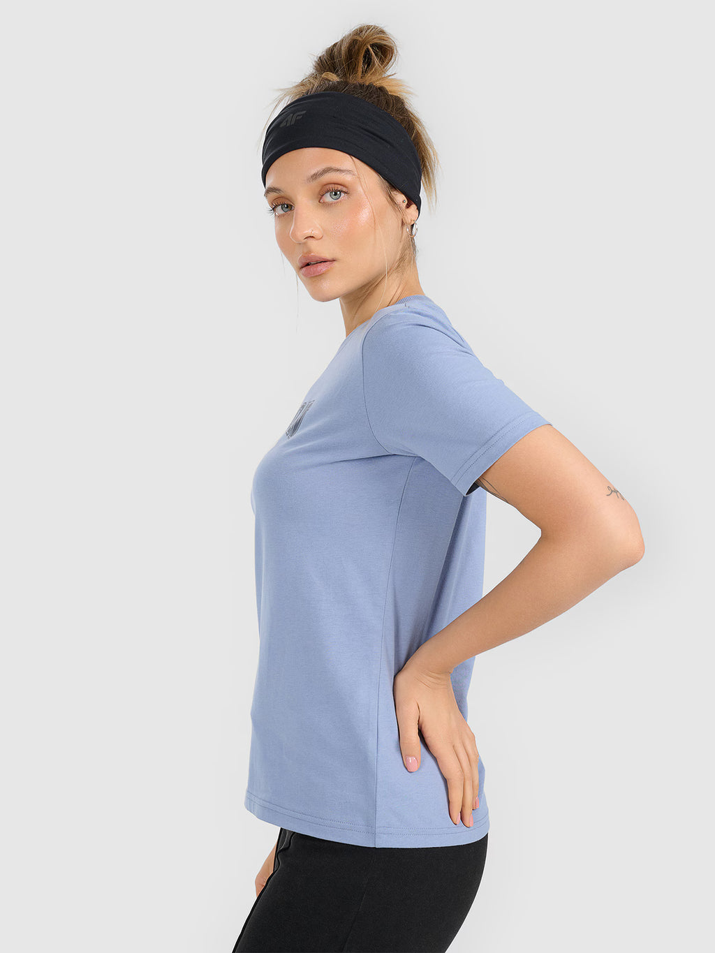 T-shirt regular z nadrukiem damski