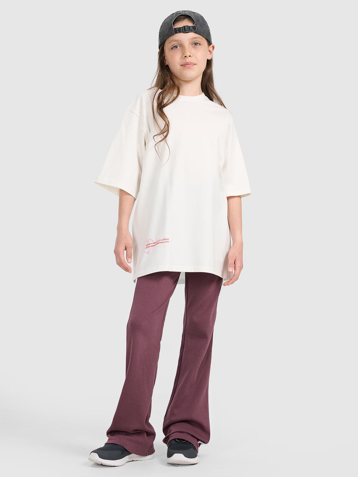 T-shirt oversize z nadrukiem dziewczęcy