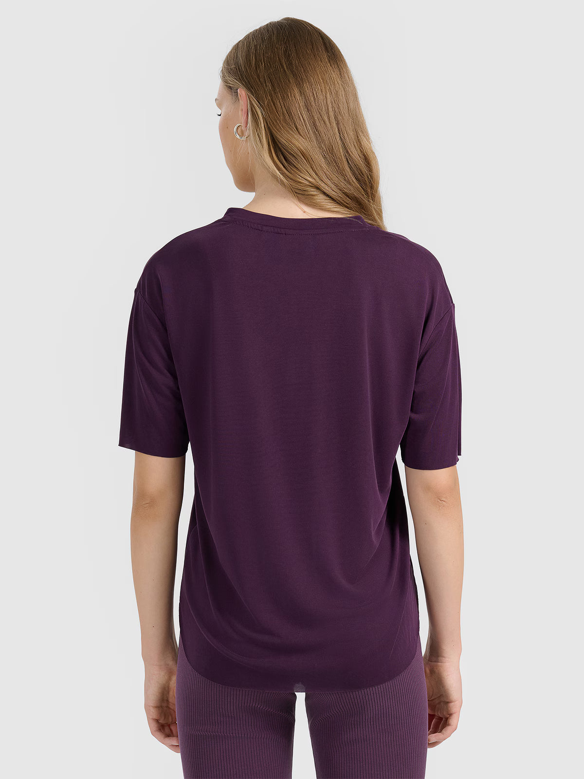 T-shirt oversize z modalem damski
