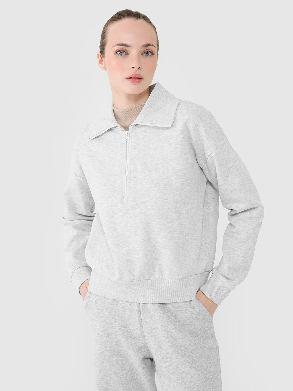 Bluza dresowa nierozpinana bez kaptura damska Outhorn