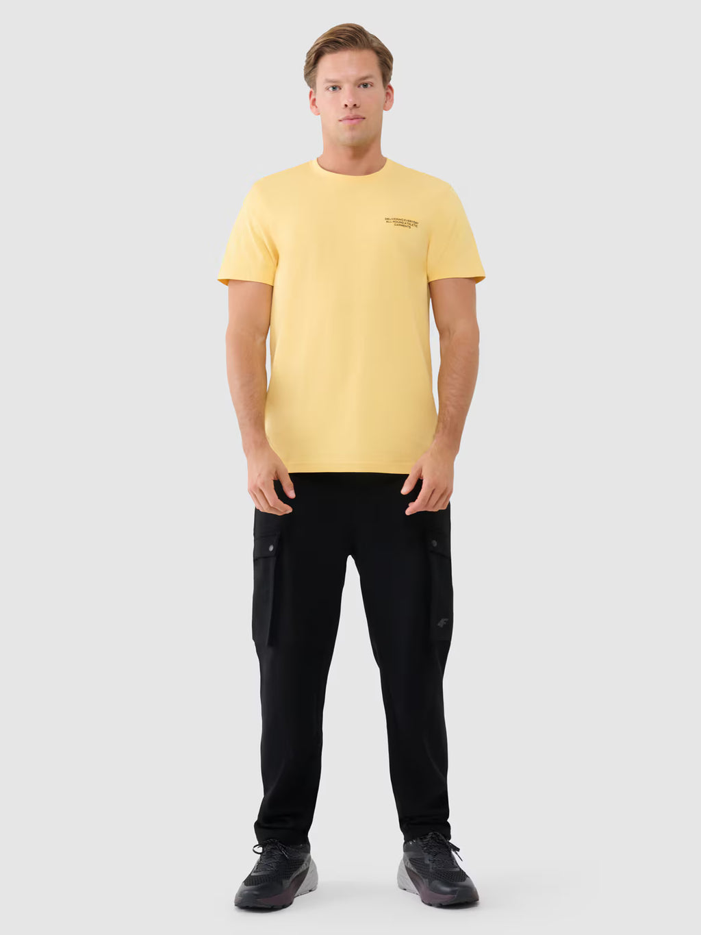 T-shirt regular z nadrukiem męski