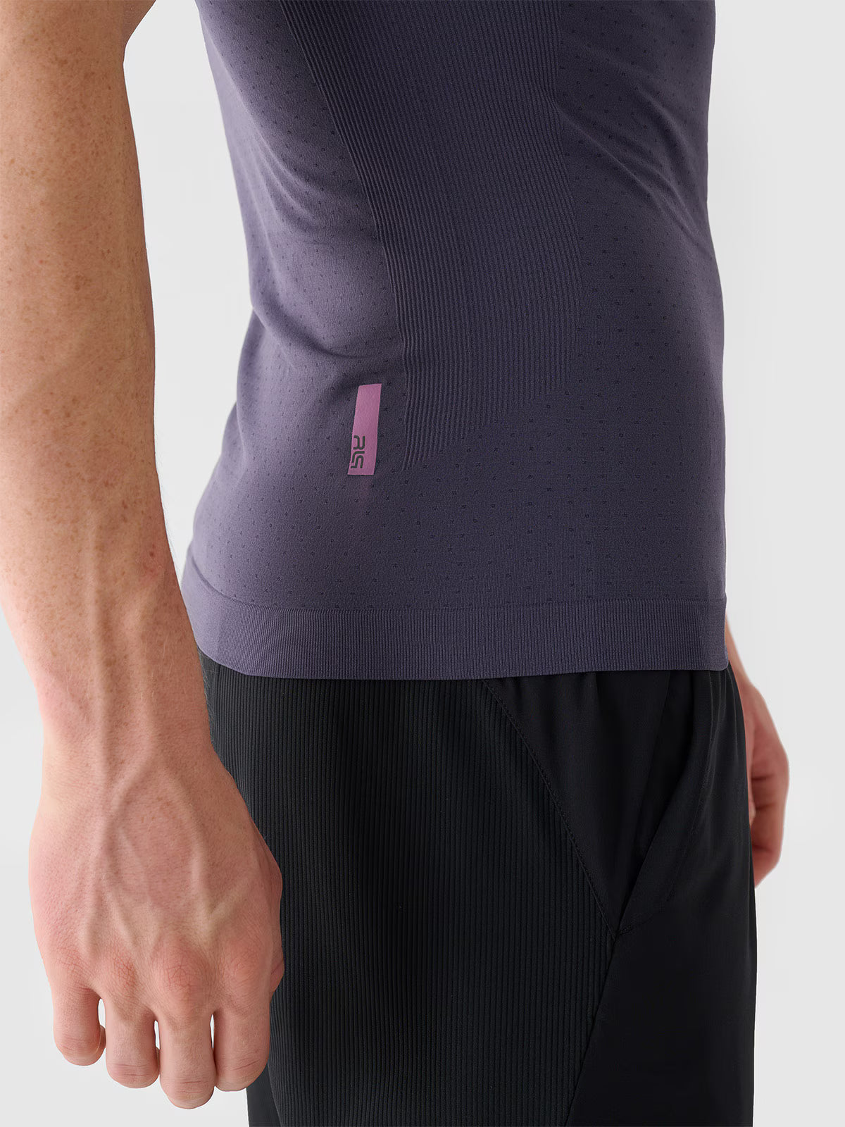 Tank top treningowy bezszwowy szybkoschnący męski 4F x Robert Lewandowski