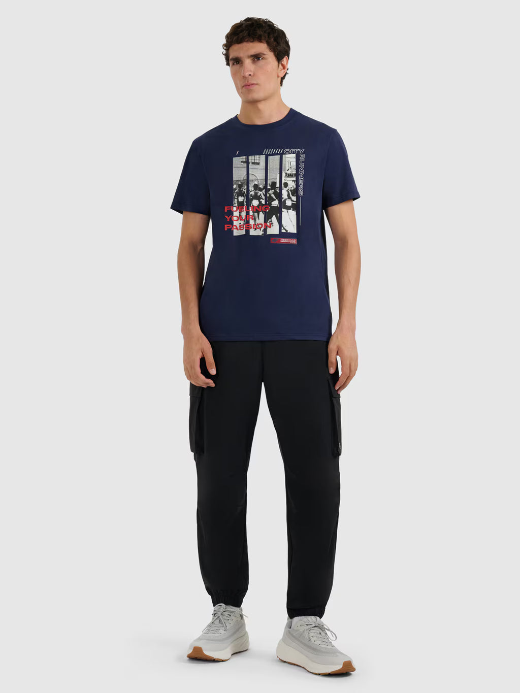 T-shirt regular z nadrukiem męski