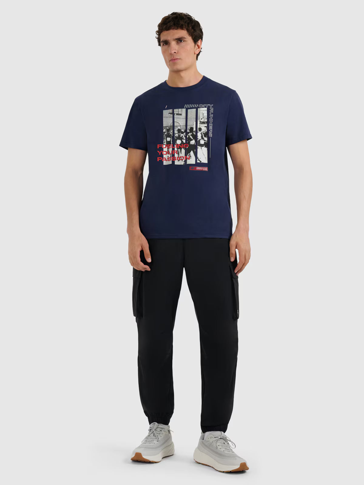T-shirt regular z nadrukiem męski