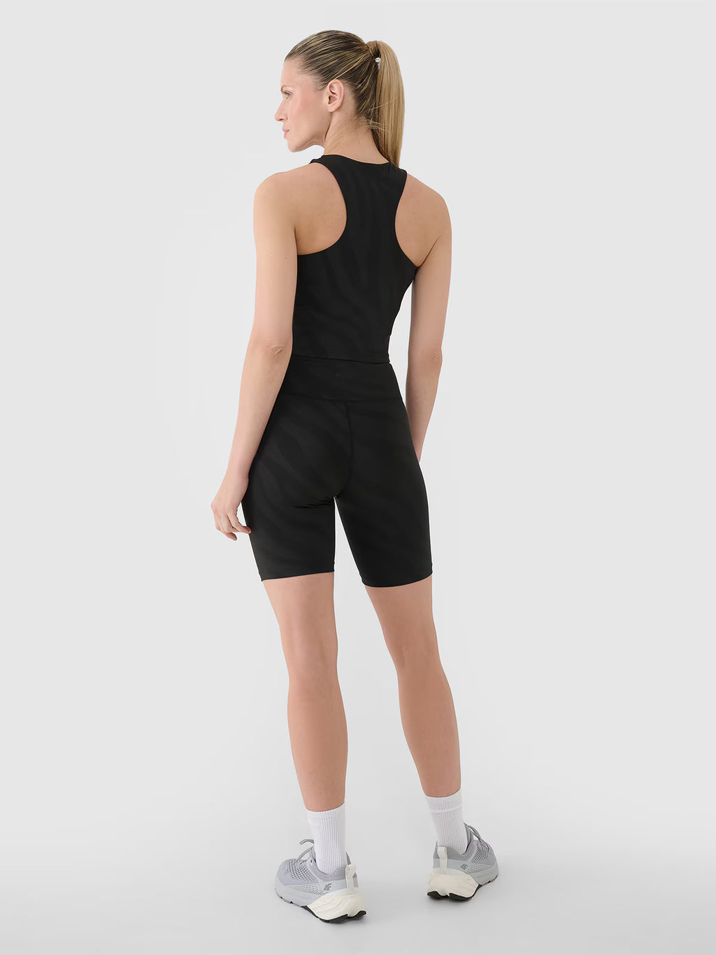 Crop top treningowy szybkoschnący damski