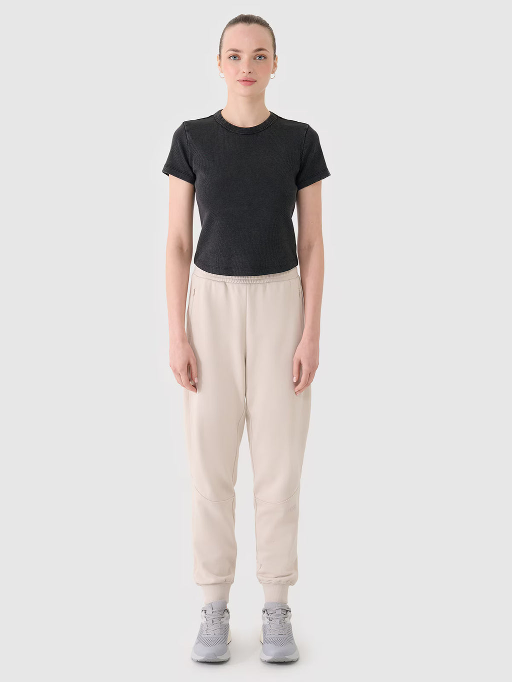 T-shirt slim z prążkowanej dzianiny damski