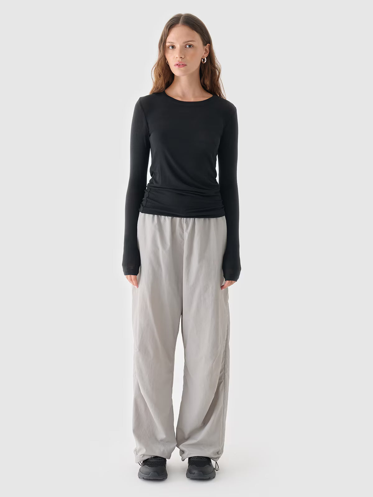 Spodnie casual parachute damskie Outhorn