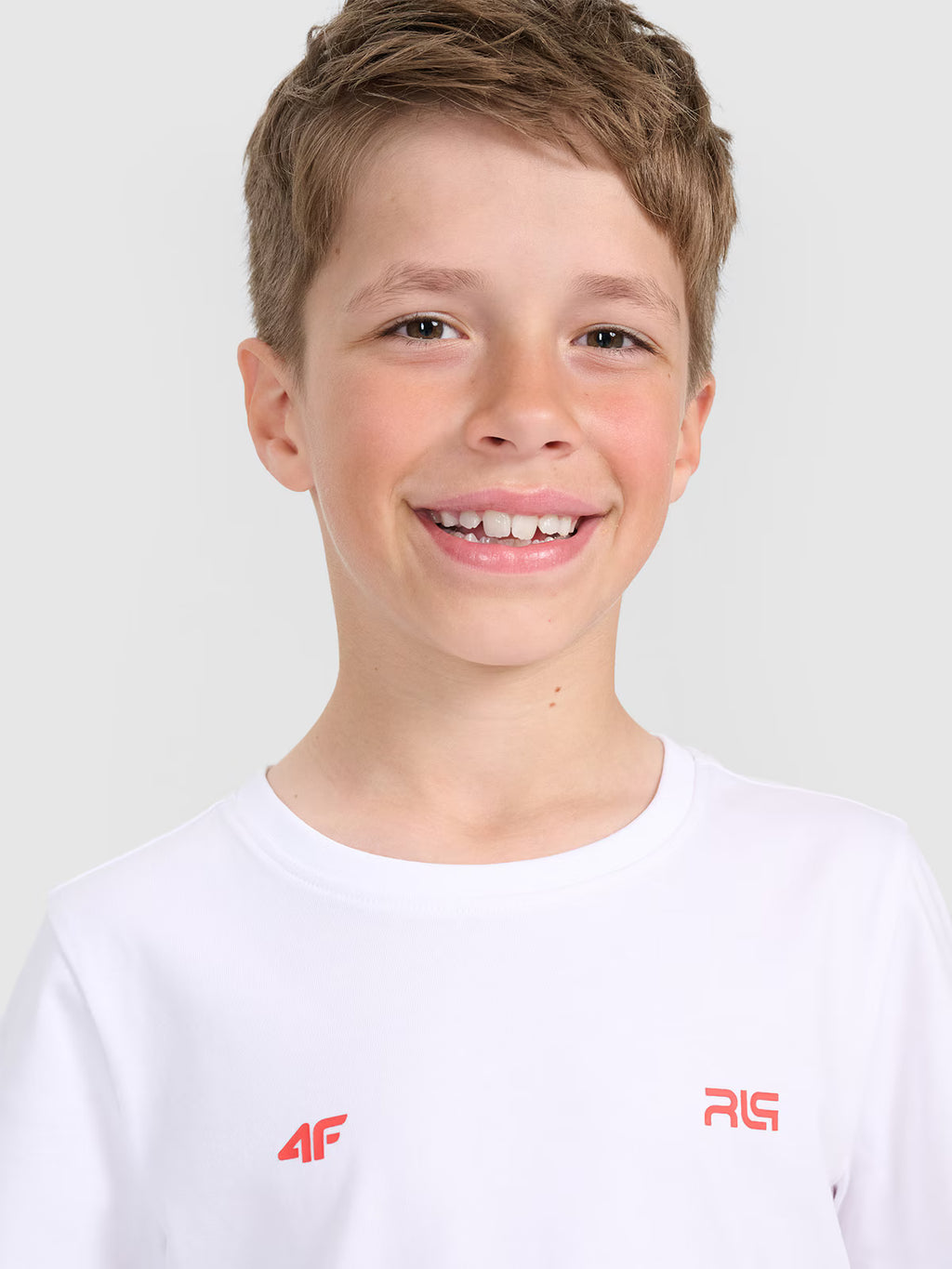 T-shirt regular z nadrukiem dziecięcy 4F JUNIOR x Robert Lewandowski