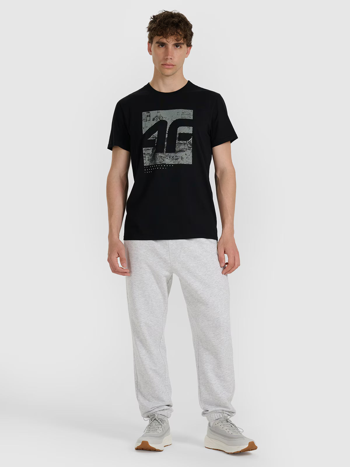 T-shirt regular z nadrukiem męski